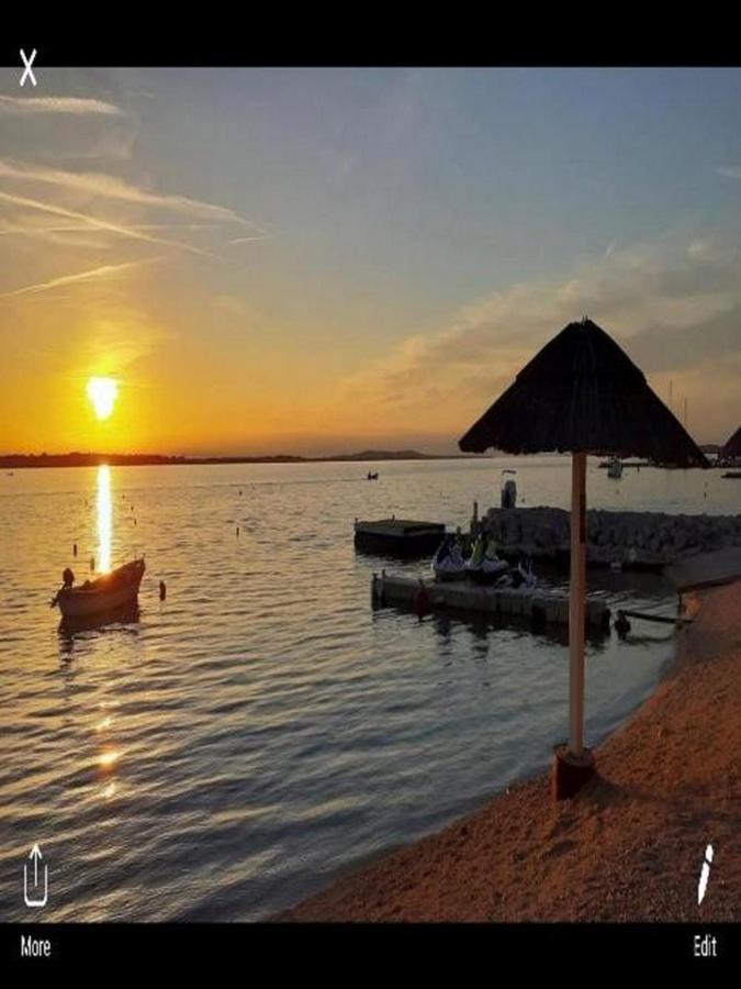 Apartment Miaantonia Vrsi Bagian luar foto